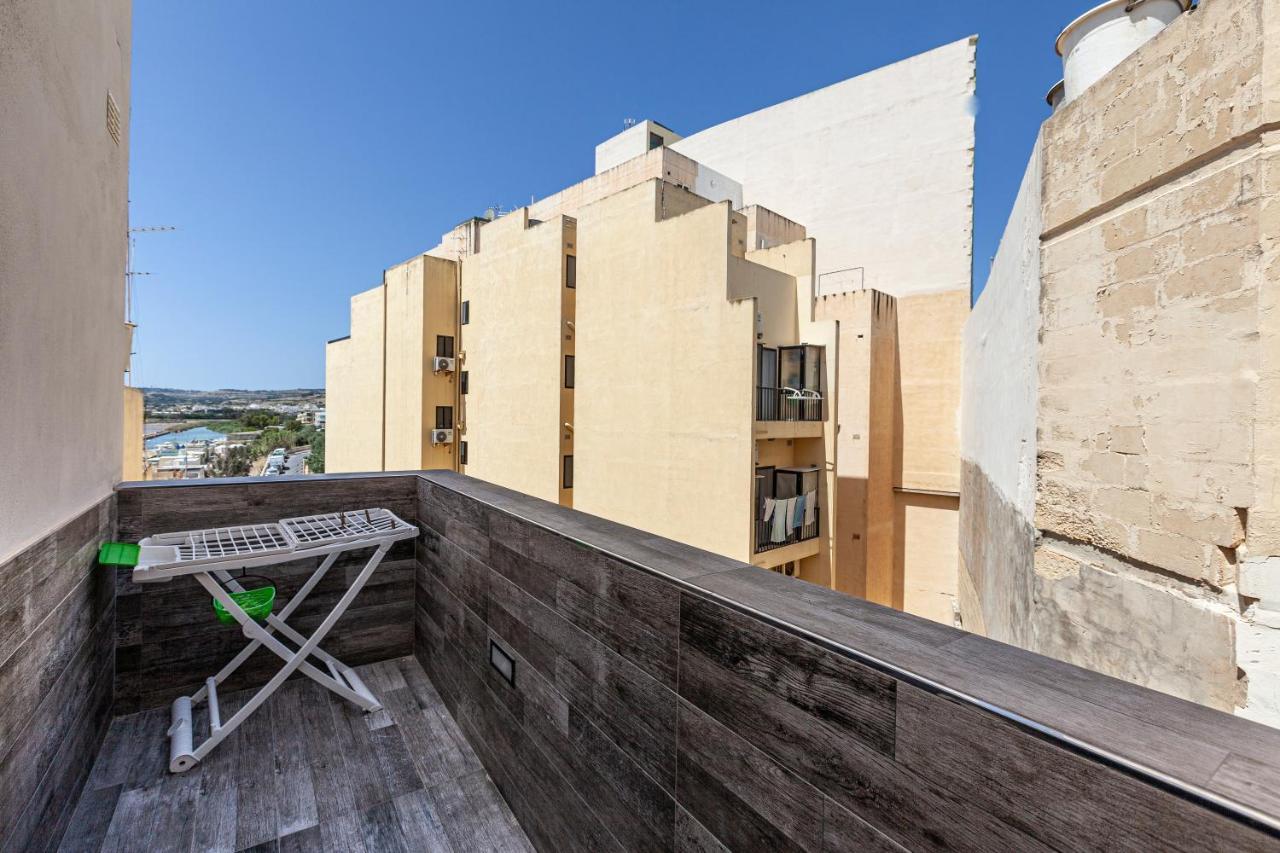 Z4 - Seafront Apartment St. Paul's Bay Exteriér fotografie
